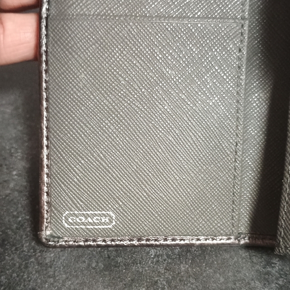 NWOT Coach Metallic Silver Signature C Op Art Continental Wallet - Picture 3 of 4